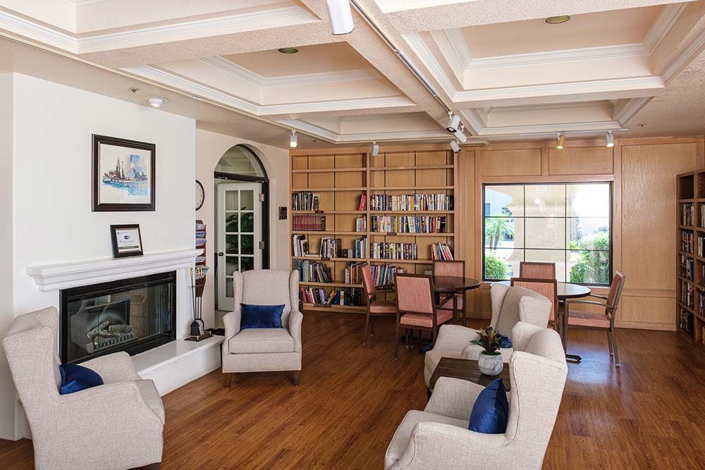 Library at Fellowship Square Phoenix retirement community