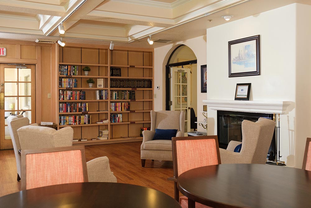 Library at Fellowship Square Phoenix senior living