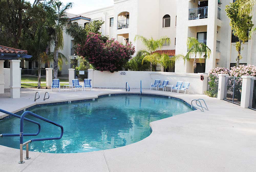 Pool at Fellowship Square Phoenix independent living