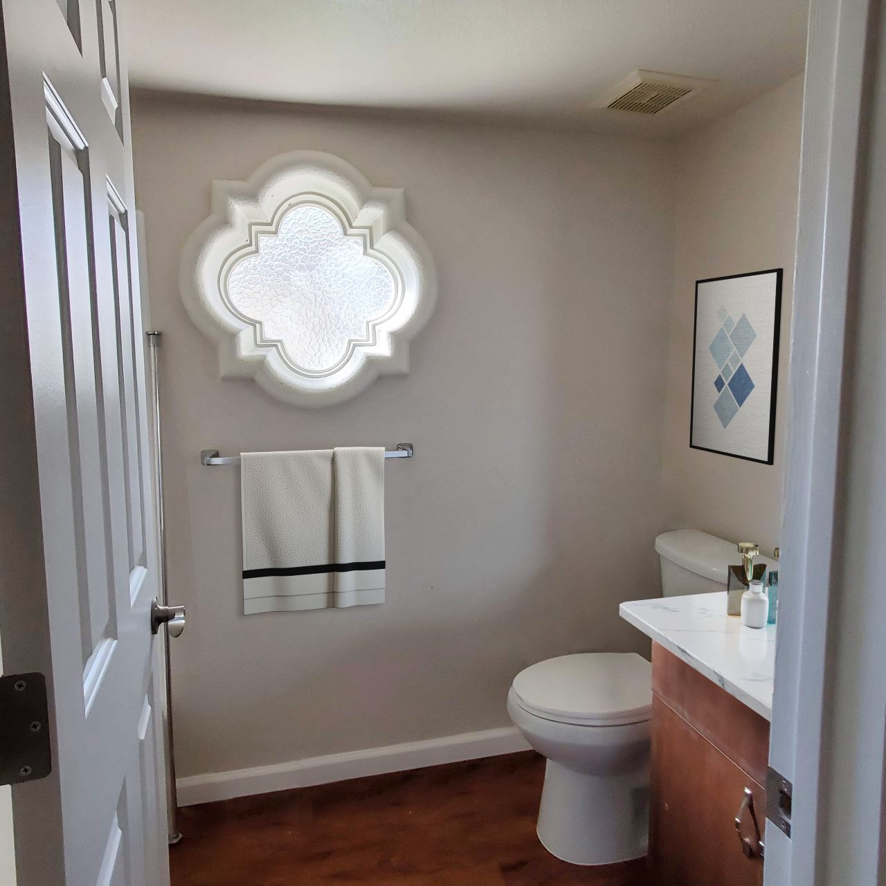 Photo of guest bath senior living apartment