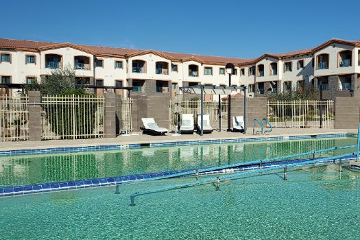 Photo of the swimming pool at Fellowship Square Surprise Independent Living