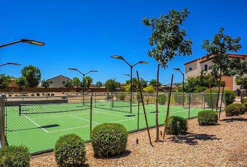 pickleball court at Fellowship Square Surprise, Independent Living