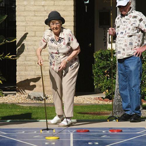 Photo of seniors playing bocce ball at Fellowship Square Independent Living in Tucson
