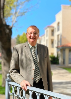Photo of Dr. Tom Haney, Chaplain